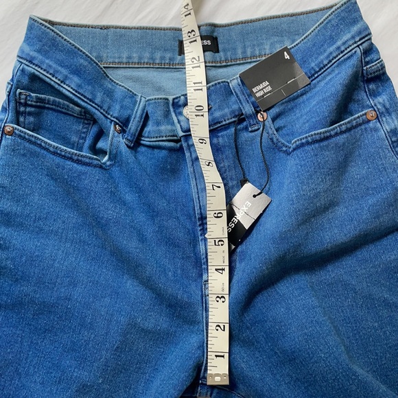 Express high rise shorts - Picture 4 of 6